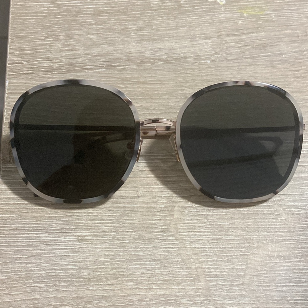 GENTLE MONSTER Flatba Tortoiseshell Sunglasses